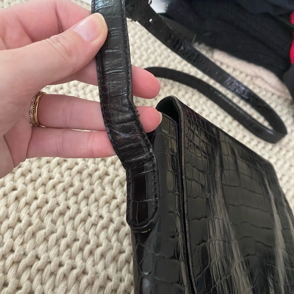 Black Snakeskin Leather Crossbody purse - Picture 4 of 10